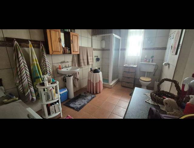3 BEDROOM HOUSE FOR SALE IN CASSELDALE